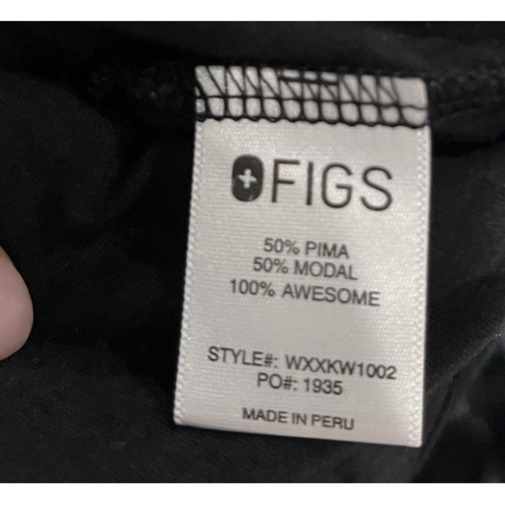 FIGS Black Supersoft Long Sleeve Women's Underscrub Top Size Medium - Picture 3 of 5